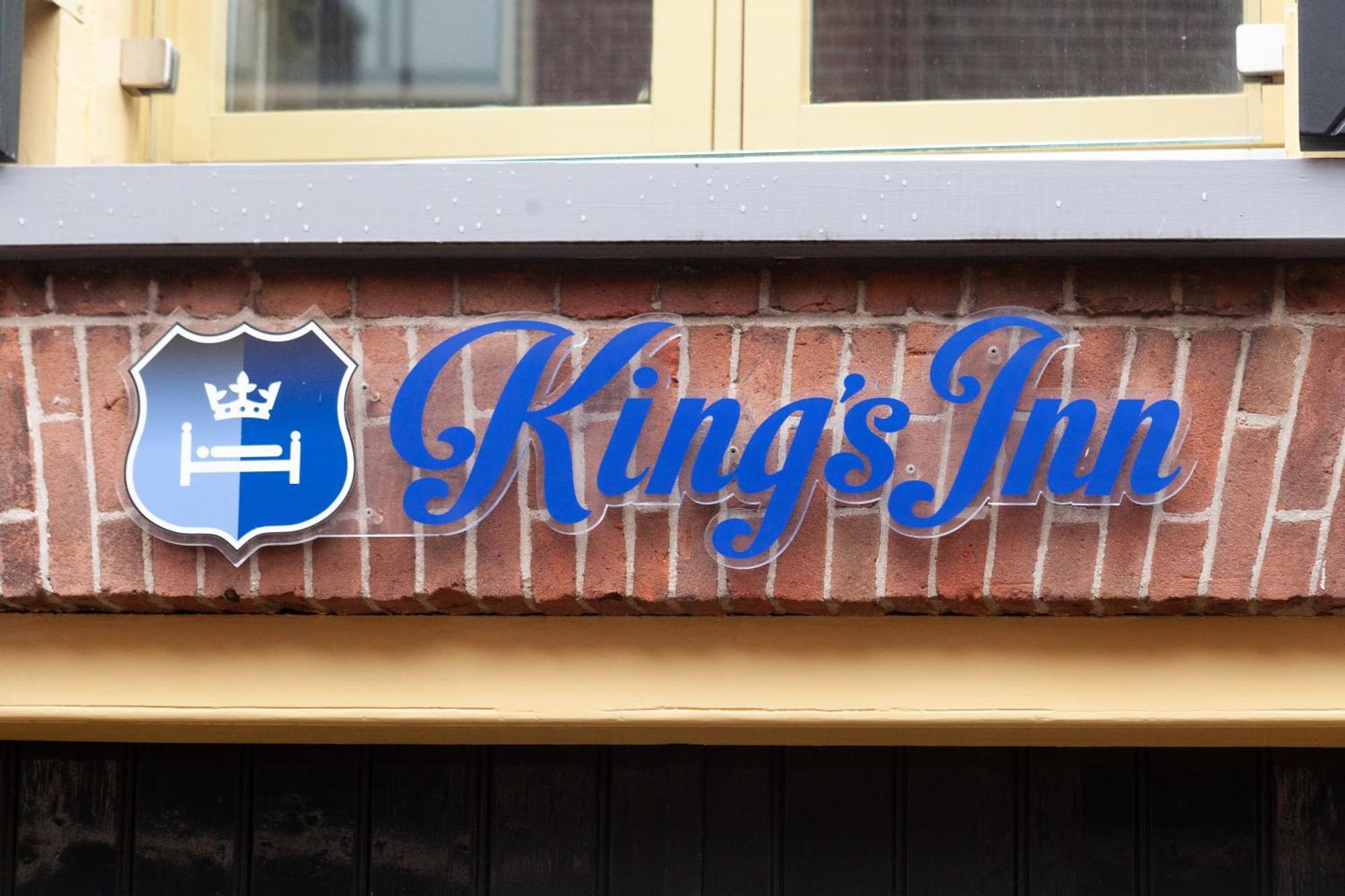 Kings Inn City Hotel Алкмар Экстерьер фото