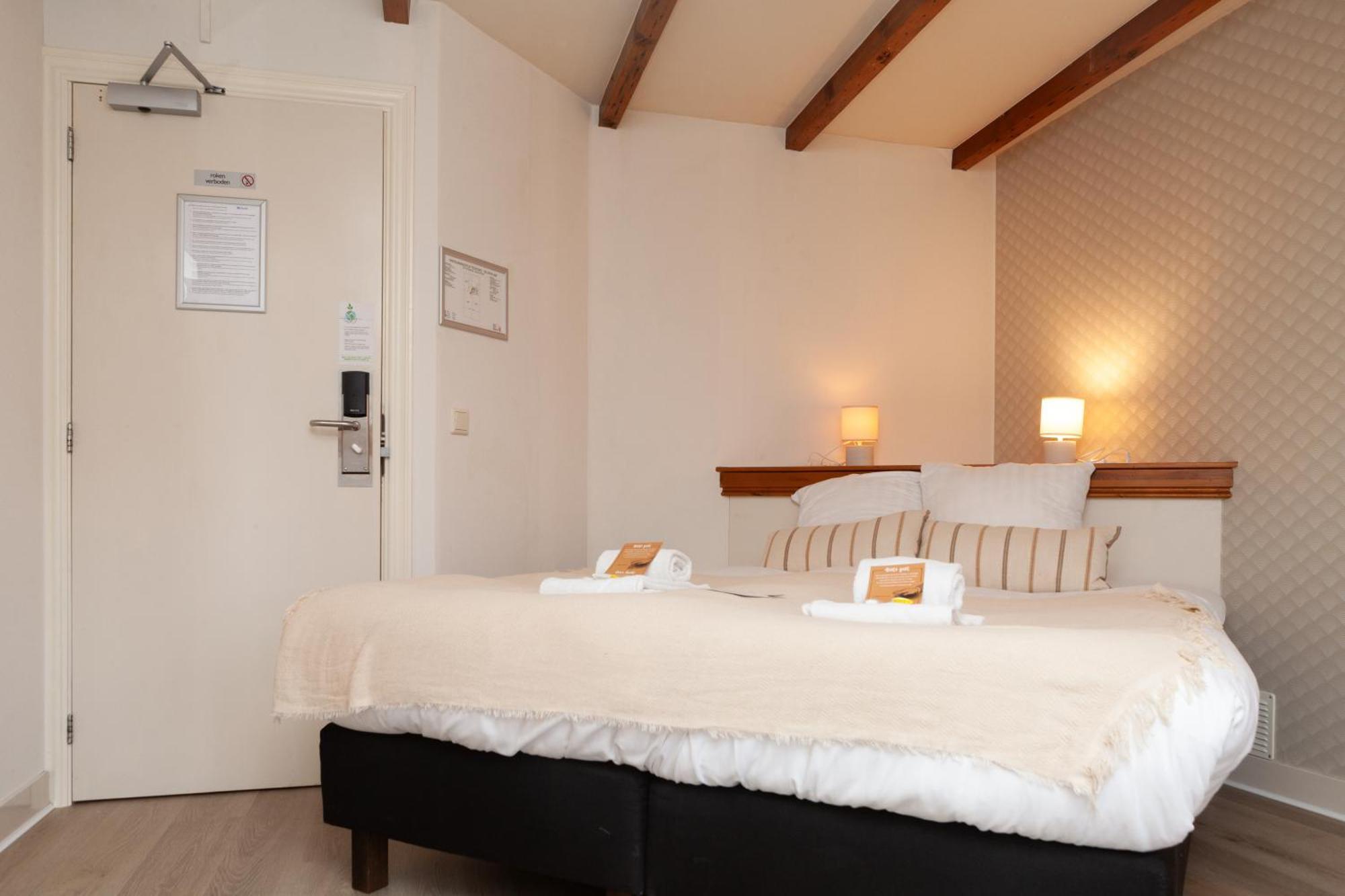 Kings Inn City Hotel Алкмар Экстерьер фото